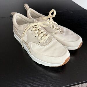 Nike Women's Cream Sneakers